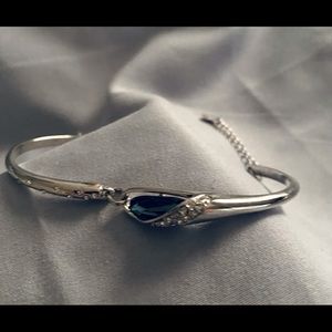 Beautiful bracelet with Blue Stone